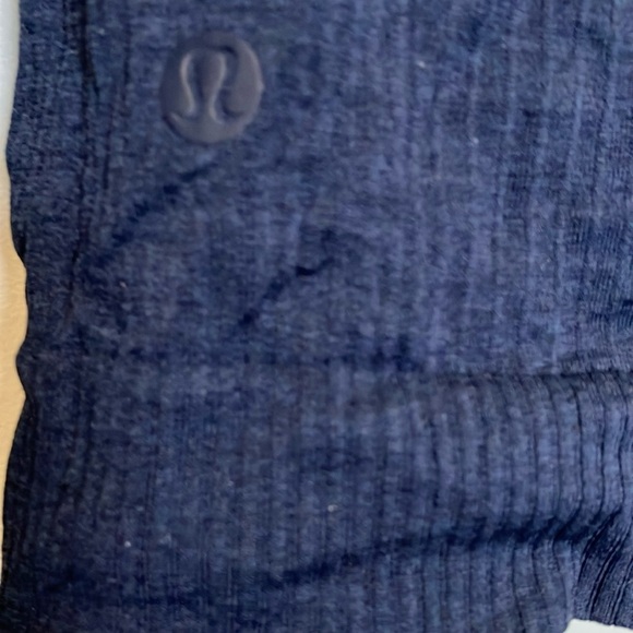 Lululemon Navy Blue Ribbed Long Sleeve Bra Included Crop Top - Picture 6 of 7